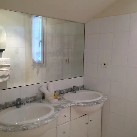 Oda ve Kahvaltı La Maison Des Capucines *
