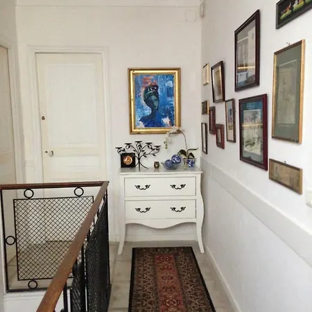 La Maison Des Capucines